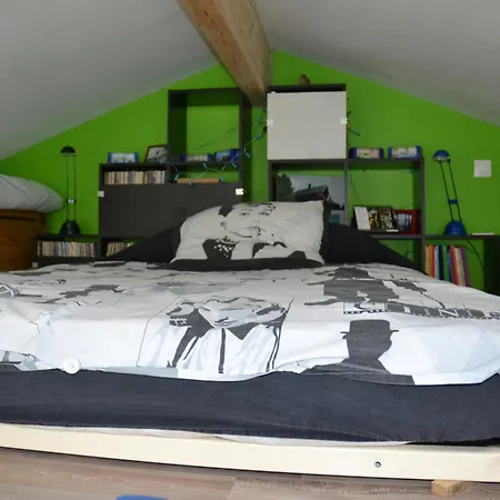 Bedenac Joli Maisonnette A 30 Mn De Bordeaux De Jonzac De Blaye, Pour 2 Adultes