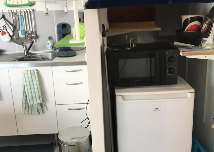 Сasa de vacaciones Bedenac Joli Maisonnette A 30 Mn De Bordeaux De Jonzac De Blaye, Pour 2 Adultes